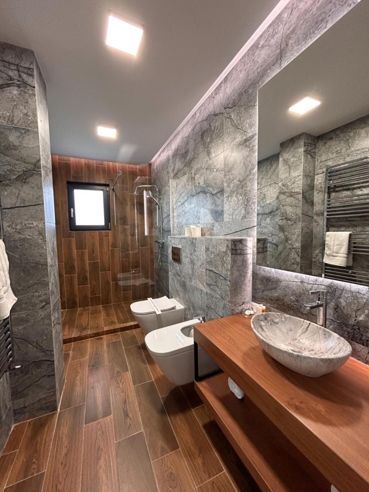 Monarc Boutique Aparthotel - Self Check-In Visan Ngoại thất bức ảnh