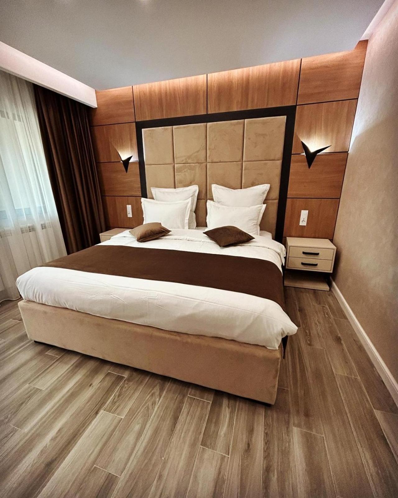 Monarc Boutique Aparthotel - Self Check-In Visan Ngoại thất bức ảnh