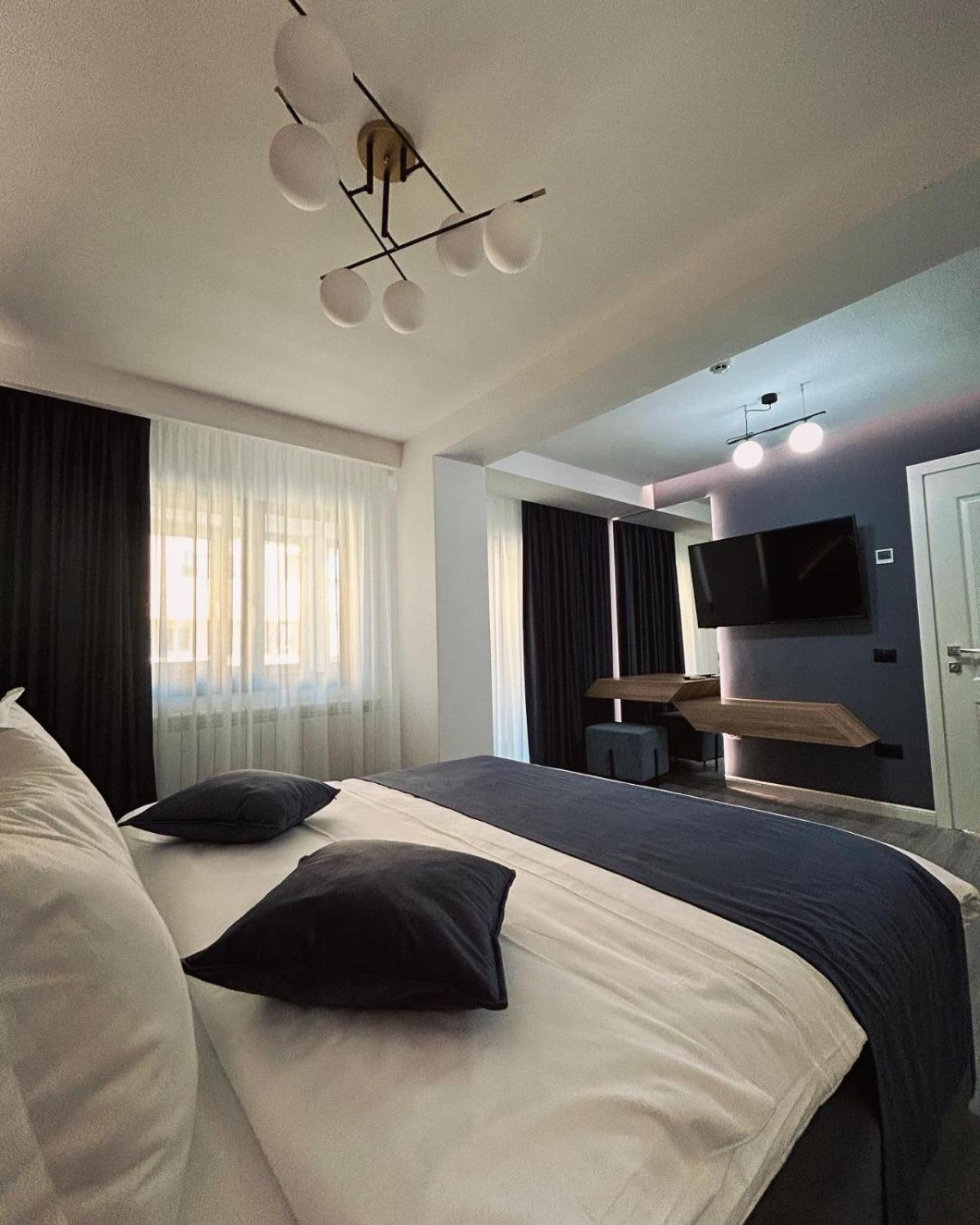 Monarc Boutique Aparthotel - Self Check-In Visan Ngoại thất bức ảnh