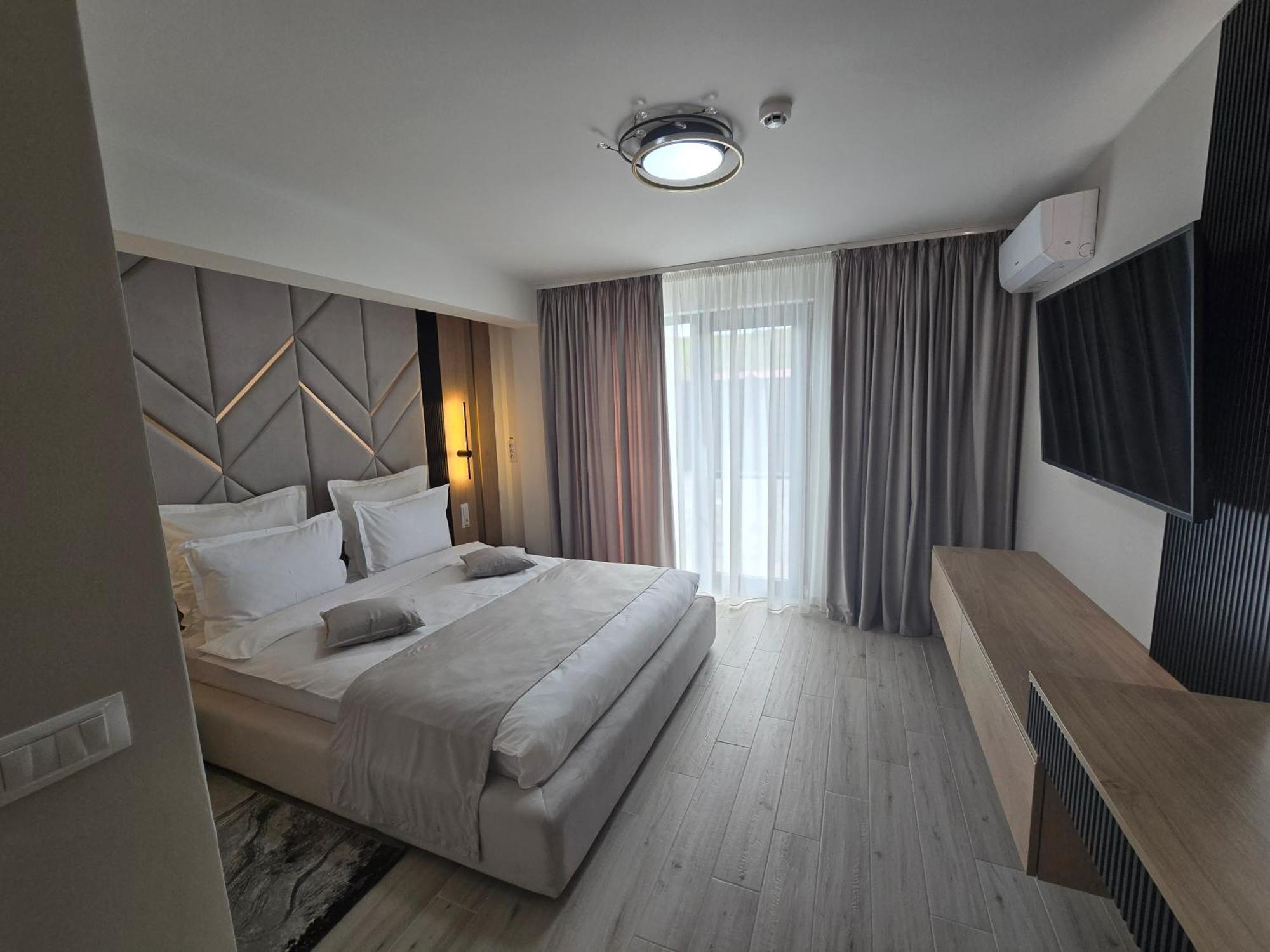 Monarc Boutique Aparthotel - Self Check-In Visan Ngoại thất bức ảnh